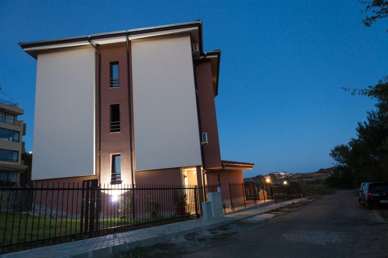 La Mer Apartments Tsarevo Exterior photo